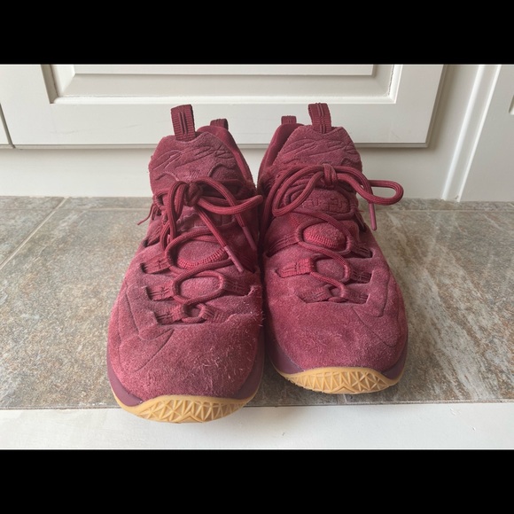 Men’s Size 10 Nike LeBron 13 Low 'Team Red Gum' - Picture 4 of 5
